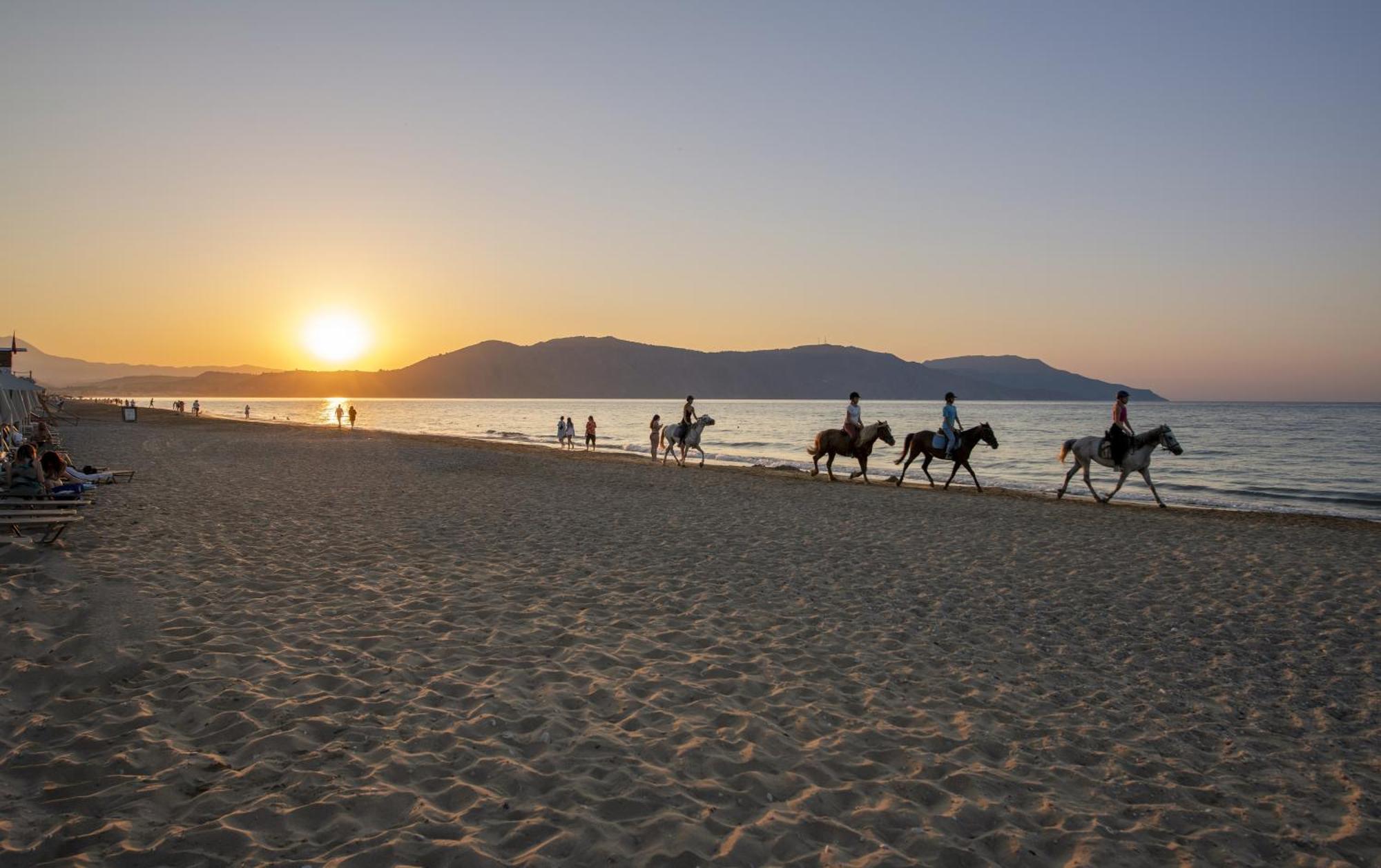 Vantaris Luxury Beach Resort Jeorjoúpoli Eksteriør bilde