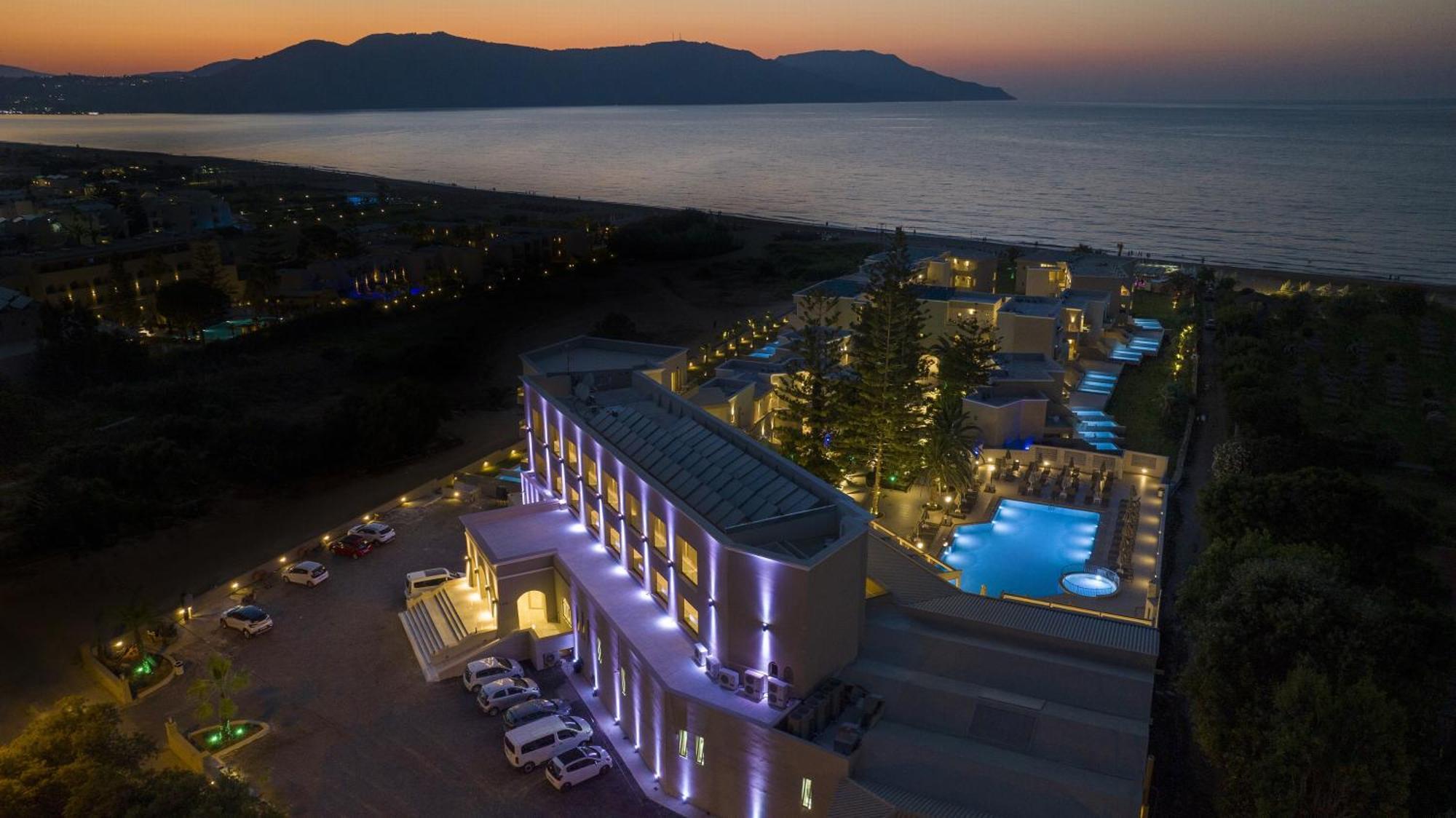 Vantaris Luxury Beach Resort Jeorjoúpoli Eksteriør bilde